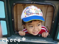 ����J����